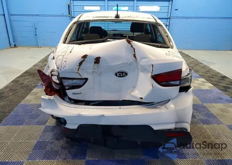 2018 Kia Rio Lx z USA, uszkodzony, nr VIN 3KPA24AB7JE080251
